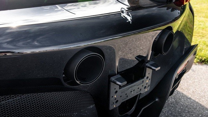 Photo of Novitec Carbon Stainless Steel Tailpipes for the Ferrari SF90 Spider/Stradale - Image 3